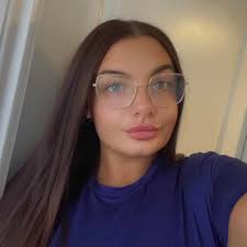 Where can I hire a sunbed (to have in my own home) around here? Thanks