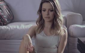 Sandy e Tiago Iorc fazem um dueto fofo em Me Espera | Capricho