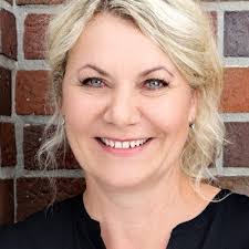 Patrick Bahn's Instagram, Twitter & Facebook