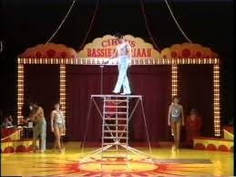 Bassie Adriaan In Het Circus Deel 3 Youtube Circus Youtube Thema