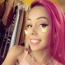 Cassie Moses's Instagram, Twitter & Facebook