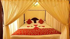 Sebagai tempat beristirahat, tidak salah jika kita perlu memikirkan dekorasi kamar tidur yang pas dan tentunya bakal membuat kita nyaman. 10 Dekorasi Kamar Pengantin Unik Yang Bisa Kamu Nikmati Bersama Pasangan Halalmu Nanti