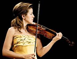 Mutter started playing the piano at age five. Anne Sophie Mutter Mixes Virtuosity And Va Va Voom In Vancouver Georgia Straight Vancouver S News Entertainment Weekly