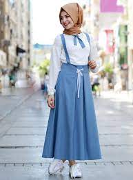 Mavi Askili Salopet Etek Musluman Modasi Moda Stilleri Kadin Kiyafetleri
