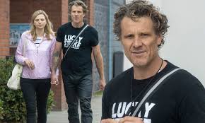 Suggested playing xi for ham vs mid dream11 fantasy cricket. James Cracknell 48 Holds Hands With Girlfriend Jordan Connell 34 During Stroll Daily Mail Online
