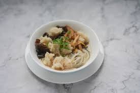 Tapai atau tape adalah kudapan yang dihasilkan dari proses fermentasi bahan pangan berkarbohidrat sebagai substrat oleh ragi. Resep Tekwan Ikan Tenggiri Khas Palembang Pakai Kuah Kaldu Udang