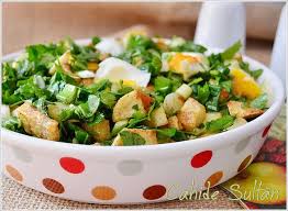 Yumurtali Kizarmis Patates Salatasi Yemek Tarifleri Yemek Salatalar