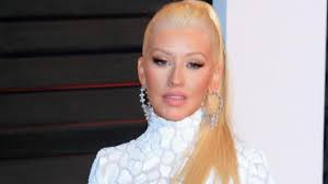 Voici les portraits en question : Christina Aguilera Bei Instagram Bademantel Blitzer Bei Diesem Detail Flippten Xtinas Fans Aus News De