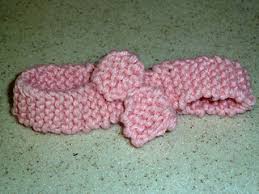 These 13 free knitting patterns will show you how to knit a headband in no time! Ravelry Simple Knit Baby Headband With Bow Pattern By Waco Knitters