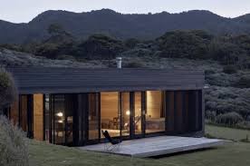 12 modern houses with black exteriors
