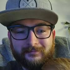 Christopher Freyre's Instagram, Twitter & Facebook