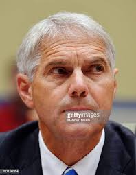 52 Photos & High Res Pictures