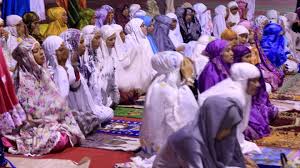 Kedua, bahwasannya kita harus mampu menjadikan momentum gerhana sebagai sarana untuk semakin meningkatkan kualitas ibadah kita kepada allah, mendekatkan diri kepadanya. Tata Cara Salat Gerhana Sesuai Tuntunan Rasulullah Saw Ramadan Tempo Co