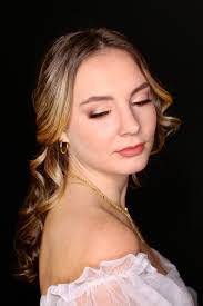 Amanda Trentham's Instagram, Twitter & Facebook