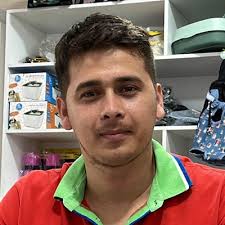 Gilson Álava intriago