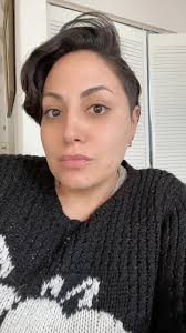 I can use them in a sentence and that’s about it!! #bookstagram  #authorsofinstagram #authorproblems