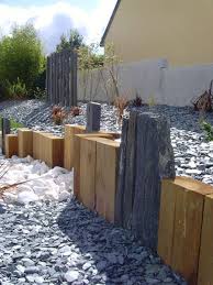 Resultat De Recherche D Images Pour Graviers Traverse Bois Amenagement Jardin Amenagement Jardinet Jardins