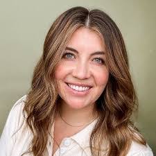 Heather Allred's Instagram, Twitter & Facebook