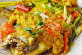 #3 bawal masak sos pedas. 7 Resep Olahan Ikan Bawal Yang Enak Gurih Dan Sedap