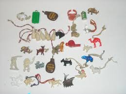 Since the early 1900s, it is estimated that cracker jack has given away over 17 billion toy prizes in their cracker jack boxes. Lot Of Cracker Jack Toys The Long Island Pickers
