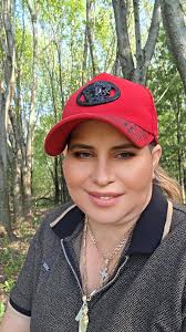 Portillos Zoneibg Lady