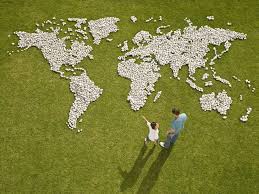 Asia este cel mai populat continent, deoarece include cele două țări cu cea mai mare populație din lume. Clasarea Celor 7 Continente DupÄƒ MÄƒrime È™i PopulaÈ›ie