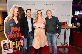 Regie_bode brodmüller dop_muli multhoff executive producer_fabian barz produktionsleitung_kirsten sohrauer 1st ad_micha schmidt executive prod. Nina Proll Feierte Premiere Im Star Movie Vocklabruck