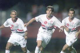 1 vas vasco da gama. Ha 18 Anos Kaka Dava Show E Sao Paulo Eliminava Vasco Com Goleada Gazeta Esportiva