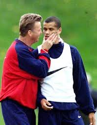 Rivaldo vítor borba ferreira (born 19 april 1972), known as rivaldo ( brazilian portuguese: Fc Barcelona Rivaldo Giftet Gegen Van Gaal Der Spiegel