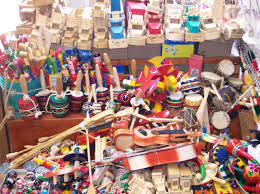 Juegos tradicionales para niños que pueden ponerse en práctica en el patio del colegio. Juguete Wikipedia La Enciclopedia Libre