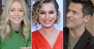 Kelly Ripa Shades Her Short King Mark Consuelos