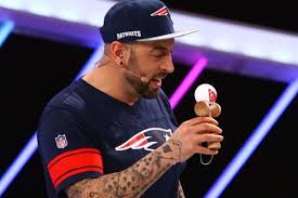 Inscrierile se fac la fata locului si incep la orele 10:00. Crbl Isi AratÄƒ ColecÅ£ia De Kendama Life Ro