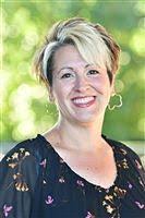 Michelle Crepeau's Instagram, Twitter & Facebook