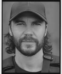 By request, Taylor with some of the Friday Night Lights cast, participating  in a Spartan Race in Chicago (2016). #taylorkitsch #spartanrace  #fridaynightlights #texasforever #minkakelly #cleareyesfullheartscantlose  #timriggins