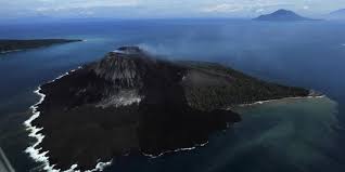 Anak gunung krakatau mengalami erupsi hingga terdengar suaranya orang warga. Mengenal 3 Anak Gunung Krakatau Salah Satunya Timbulkan Tsunami Banten Merdeka Com
