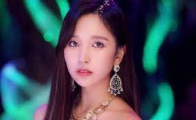 Mina — following the groove (2019) mina — l'indifferenza (2019) mina — assimilation and contrast (2019) Mina To Rejoin Twice For Album After Medical Leave Video