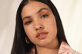 Why Mabel McVey is making her own way in the music world