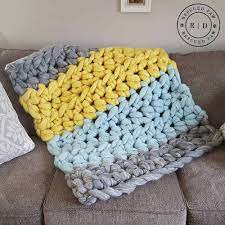 Read through my inspiration, design process, and lots of info on the perfect yarn i chose. Giant Yarn Blanket Pattern Using Wool Easy Crochet