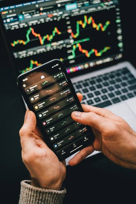 Top 10 Essential Forex Trading Tips - VPTrade