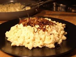 Frische schwäbische schupfnudeln, frische knöpfle, frischer nudelteig, frischer strudelteig, frische vegane spätzle. Cremige Kasespatzle Ein Super Leckeres Schwabisches Nudelgericht Youtube