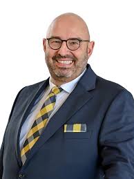 Eine Ära geht zu Ende: INTER-Vertriebsvorstand Michael Schillinger legt  seine Mandate aus gesundhei