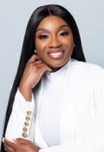 Laurie Pena's Instagram, Twitter & Facebook