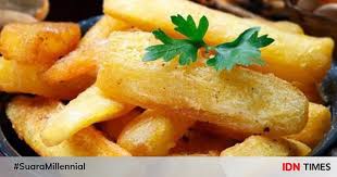 Bagi anda yang ingin membuat kentang goreng di rumah, berikut cara membuat kentang goreng di ala rumahan yang gurih dan renyah, dilansir dari brilio.net: Resep Tela Tela Ala Yummy