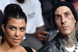 The poosh founder, 42, debuted a significantly shorter hairdo on sunday, showing off her new brunette bob with a series. A6oxmi1xlujjcm