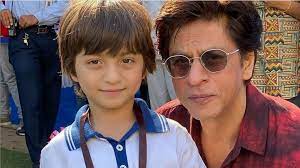 Меня зовут кханmy name is khan2010, драма. Abram Khan Anak Shahrukh Khan Salat Dan Lancar Baca Al Fatiha Tuai Pujian