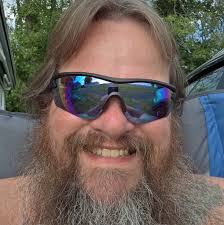 1 Light Wooden Pendant Light: This wood pendant light is hand-made by  skilled artisans; metal and wood frames, with rustic vintage style.  Ingenious handmade lampshade, the wonderful light revealed brings a  different