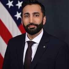 armybday Tune in 7 pm Sunday and make history: the Army's first virtual  birthday tribute. Line-up includes the Army's top leaders. Plus special  guests: GEN Mark Milley, Secretary of State Mike Pompeo,