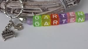 Schluss mit kalten und nassen füßen. Garten Schlusselanhanger Buchstabenperlen Anhanger Gartenbank Und Apfel Geschenk Frauen Manner Oma Opa