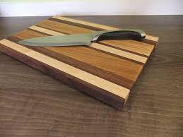 Schneidebrett Eiche Nuss Esche 37 X 24 X 2 3cm Schneidebrett Schneidebrett Mit Auffangschale Bretter