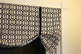 Deine küche ist dann auch mit zugezogener gardine hell, die vorhänge oder raffrollos halten aber pralles sonnenlicht fern. Gardinen Selber Nahen 20 Tolle Diy Gardinenideen